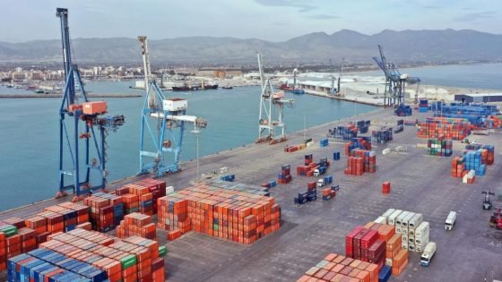 المغرب يعزز موقعه التجاري بميناء كاستيون في إسبانيا