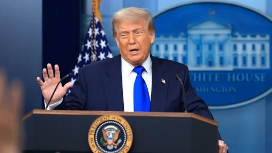 الرئيس الأمريكي: ضربات قاسية ستتعرض لها إيران  