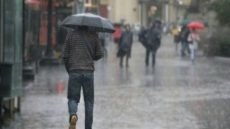 تساقطات مطرية وثلجية وهبات رياح قوية يومي الأربعاء والخميس بعدد من مناطق المملكة